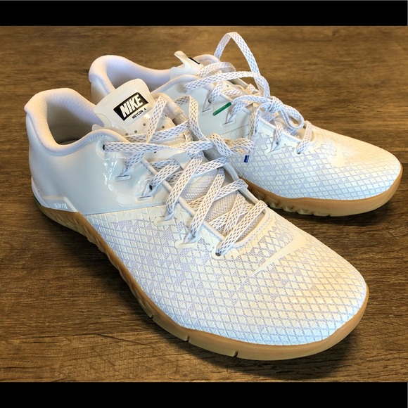 nike whiteboard shoes